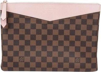 Louis Vuitton Pre-owned Clutches, female, Multicolor, Size: ONE SIZE Pre-owned Daily Pouch