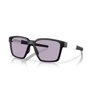 Oakley Sporty Sunglasses with Unique Design