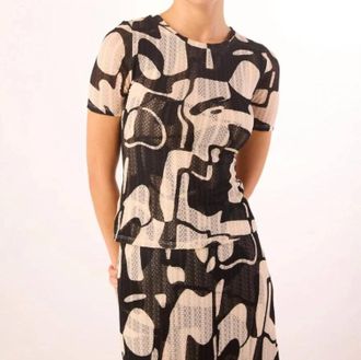 Misa Amor Top In Abstract Marble