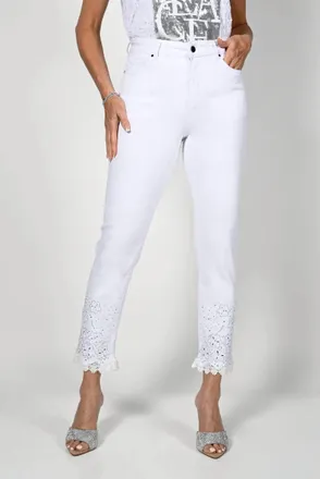 Frank Lyman Design Embroidery Jeans In White