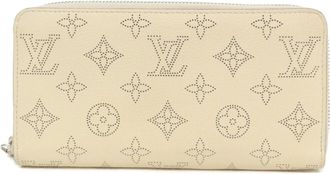 Louis Vuitton Lv Off White Leather Long Wallet (Bi-Fold) (Pre-Owned)