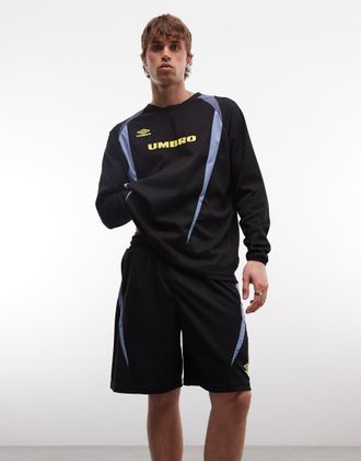 Umbro Pantaloncini oversize neri e gialli con pannelli-Nero