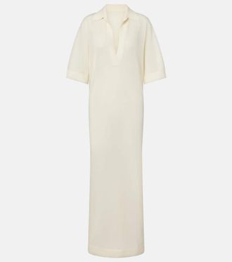 Sir. Oversized kaftan