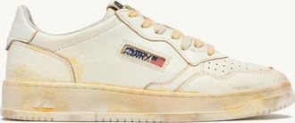 Autry MEDALIST LOW SUPER VINTAGE SNEAKERS IN WHITE LEATHER