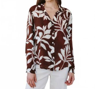 Bella Dahl Classic Button Down Shirt In Botanical Blur Print