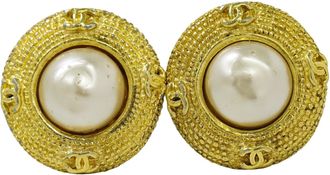 Chanel Cc Hoop Clip-On Earrings Crystal Embellished Metal _Plated Earrings Jewelry (Pre-Owned)