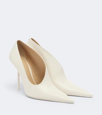 Victoria Beckham Sloane leather pumps