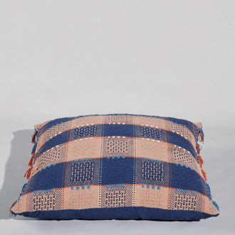 Maisons du monde Coj&iacute;n de suelo de algod&oacute;n azul y naranja