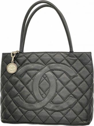 Chanel Black Grained Calfskin Tote Bag (Pre-Owned)