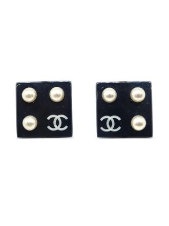 Chanel 2003 square clip-on earrings - women - Gold Plated/Acrylic - One Size - Black