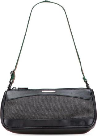 Gucci Pre-owned Shoulder Bags, female, Black, Size: ONE SIZE Pre-owned Stylish Baguette Bag with Zipper Closure for Everyday Essentials