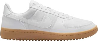 Nike Field General 82 Sneaker in White / Gum Women Low-Top