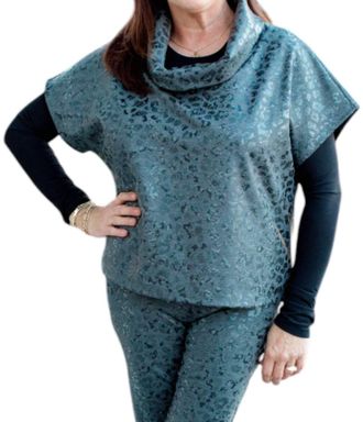 Isle Narrative Favorite Top In Teal