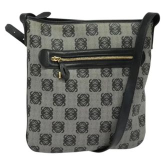 Loewe Tweedehands leren schoudertassen - Dames - Pre-owned - Grijs - Maat: ONE Size Leer