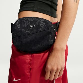 Nike Aura Floral Waistpack (2L) in Black | IQ1270-010