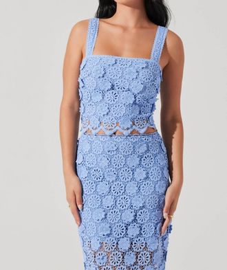 Astr Jonae Sleeveless Top In Blue