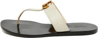 Gucci Sandali GG Marmont con suola piatta - Toni neutri