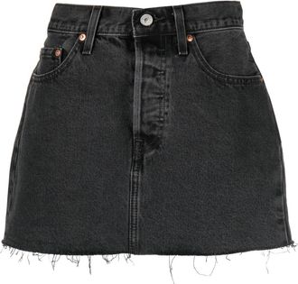 Levi's logo-patch short denim skirt - women - Cotton - 25 - Black