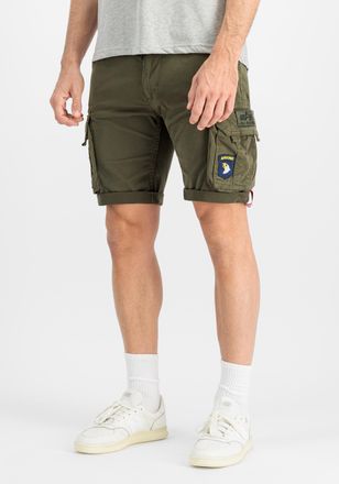 Alpha Industries Shorts ALPHA INDUSTRIES Crew Short Patch, Herren, Gr. 29, Normalgr&ouml;ssen, gr&uuml;n (schwarz olive), Obermaterial: 98% Baumwolle, 2% Elastan; Futter: 100% B