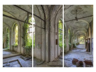 Schubiger M&ouml;bel Digitaldruck auf Acrylglas Lost Place Geteilter Flur