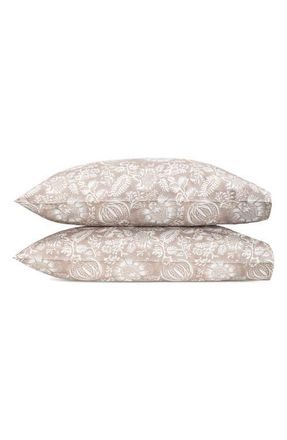 Matouk Granada Set of 2 Pillowcases in Dune at Nordstrom, Size Standard