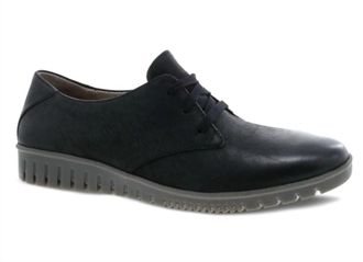 Dansko Womens Libbie Burnished Calf Shoe In Black