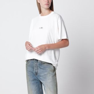 Maison Margiela T-shirt bianca in jersey di cotone con patch logo