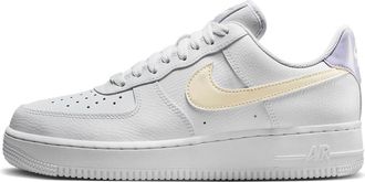 Nike (WMNS) Nike Air Force 1 07 Coconut Milk Oxygen Purple FN3501-100