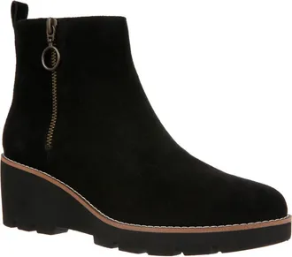 Vionic Womens Hazal Boots In Black Suede