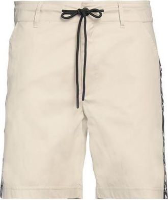 John Richmond PARTES DE ABAJO - Pantalones cortos y bermudas en YOOX.COM