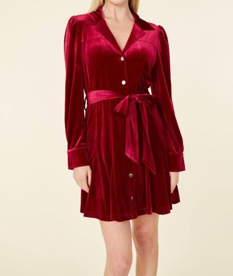 Dolce Cabo Velvet Belted Dress In Deep Red
