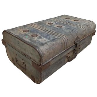 Wanderlust Deco Maleta De Metal Acabado Artesanal Marr&oacute;n 67x37x25h Cm