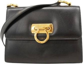 Ferragamo Pre-owned Mini Bags, female, Black, Size: ONE SIZE Pre-owned Leather Mini Shoulder Bag
