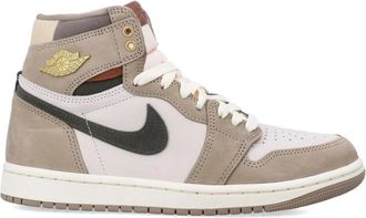 Nike 1 Retro High OG - Heren - Fitnessschoenen - Veelkleurig - 38 1/2 EU - Leer - Fitness