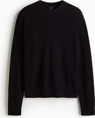 H&M Gerippter Pullover in Regular Fit - Schwarz