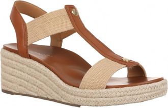 Vionic Womens Calera Wedge In Camel