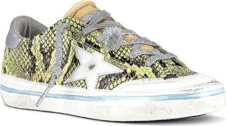 Golden Goose Womens Superstar Penstar Sneaker In Lime Black/white/silver