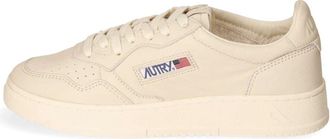 Autry Lage Sneaker van Geitenleer - Heren - Sneakers - Beige - 42 EU - Leer - Schoenen
