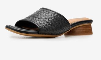 S&ouml;fft Womens Sahara Sandal In Black