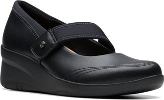 Clarks Collection Suttyn May Leather Wedge Sandal