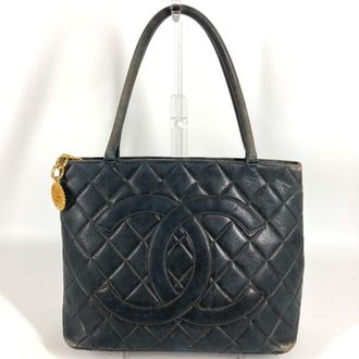 Chanel Black Leather Shoulder Bag Tote Bag (Pre-Owned)