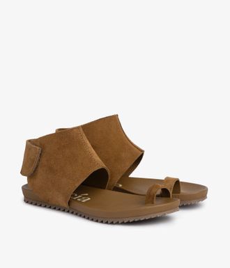 Pedro Garcia Flat gladiator sandal in brwon leather | Vania | Spring-Summer 2024