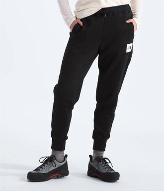 The North Face Core Rib On Cuffs Joggers In Black