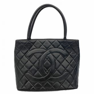 Chanel Black Leather Tote Bag (Pre-Owned)