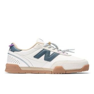 New Balance Unisex NB Numeric 440 V2 Trail Low in Bianca/Blu, Pelle Scamosciata/Rete, Taglia 40.5