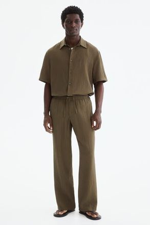 H&M Relaxed Fit Textured Trousers in Khaki Green at Nordstrom, Size Xx-Large