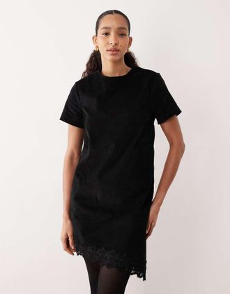 Asos Vestito T-shirt midi nero in tessuto a coste con fondo asimmetrico in pizzo