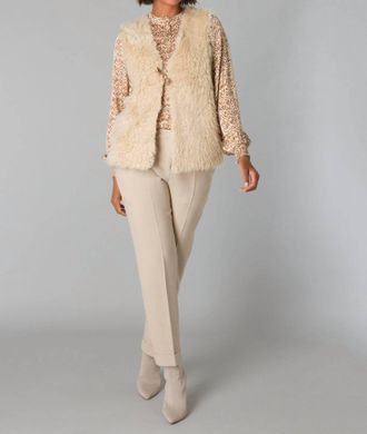 Yest Oda Reversible Vest In Light Sand