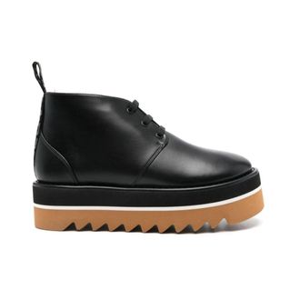 Stella McCartney Schoenen, Dames, Zwart, 40 EU, Leer, Zwarte Sneakers met Veters van Imitatieleer