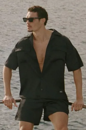 Alo | Satin Horizon Short Sleeve Button Up Top in Black, Size: Medium